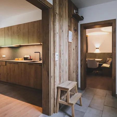 New! Carina By We Rent * Τσελ αμ Ζέε